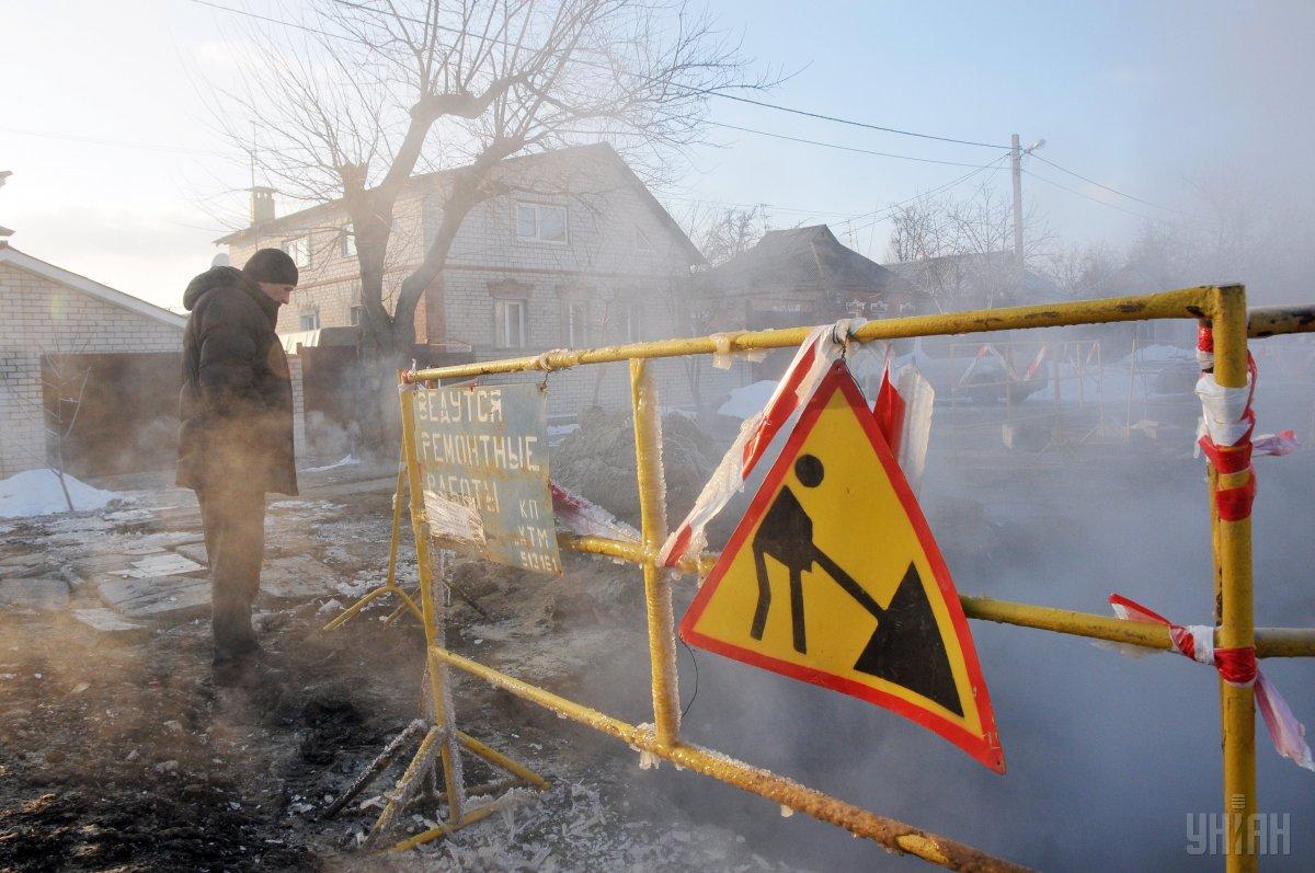 У теплових мережах запевнили, що будинків, в яких не вдалося відновити опалення, небагато