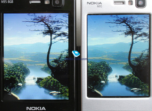 Для перегляду відео екран на Nokia N95 8Gb вже прийнятний, хоча, здавалося б, різниця з попередньою моделлю і непомітна